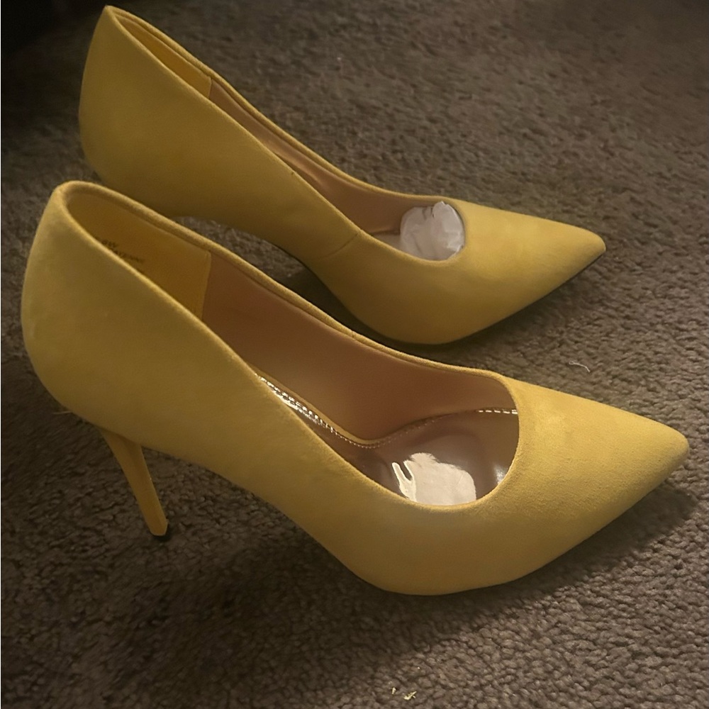 Elegant Yellow Women's Heels